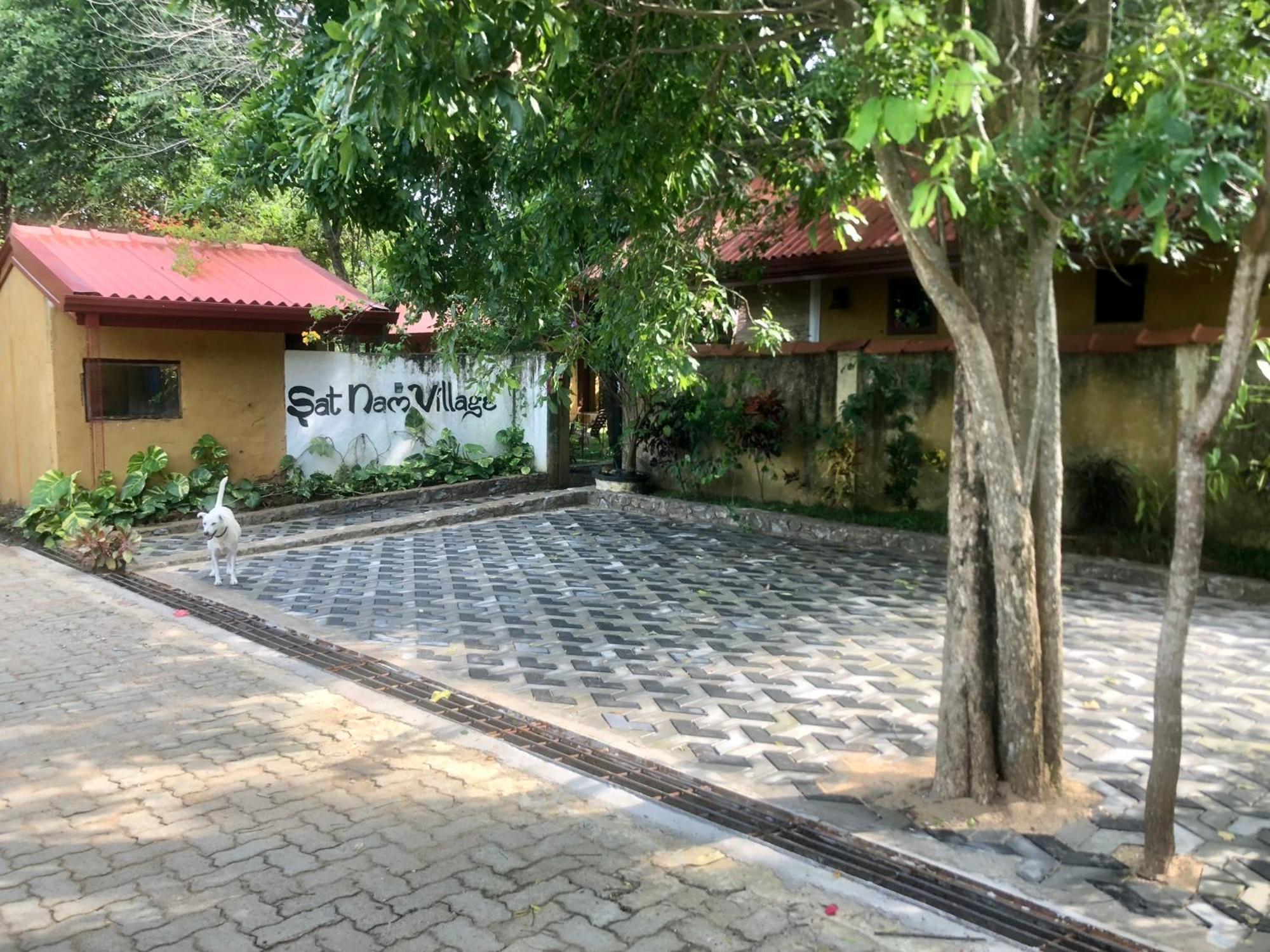 Sat Nam Village Hotel Sigiriya Exterior foto