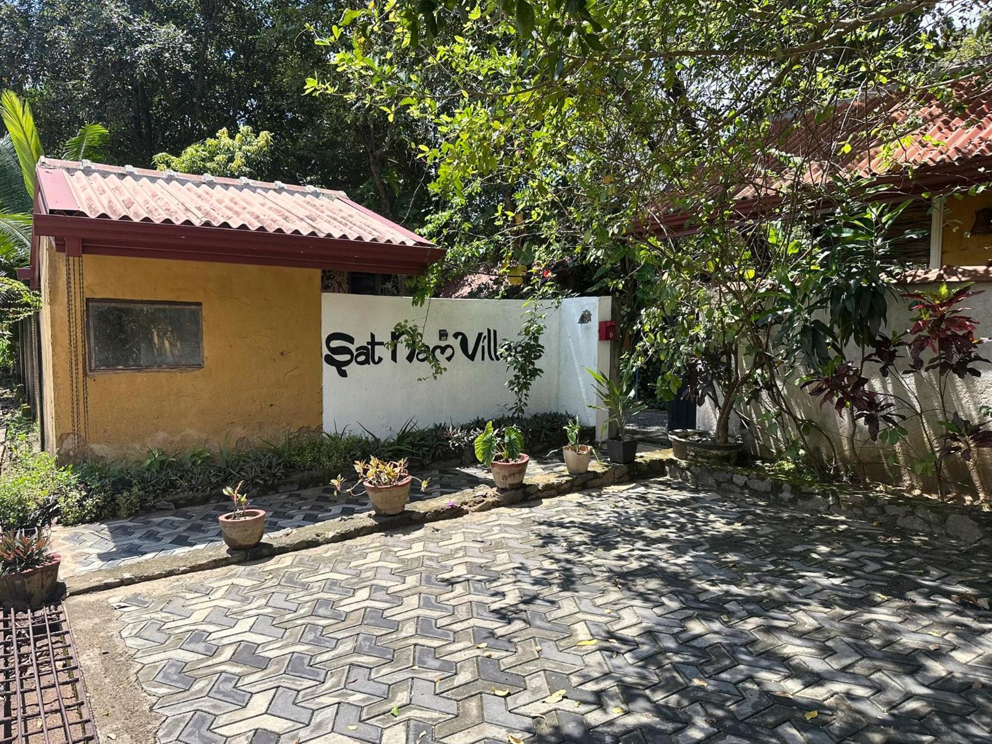Sat Nam Village Hotel Sigiriya Exterior foto